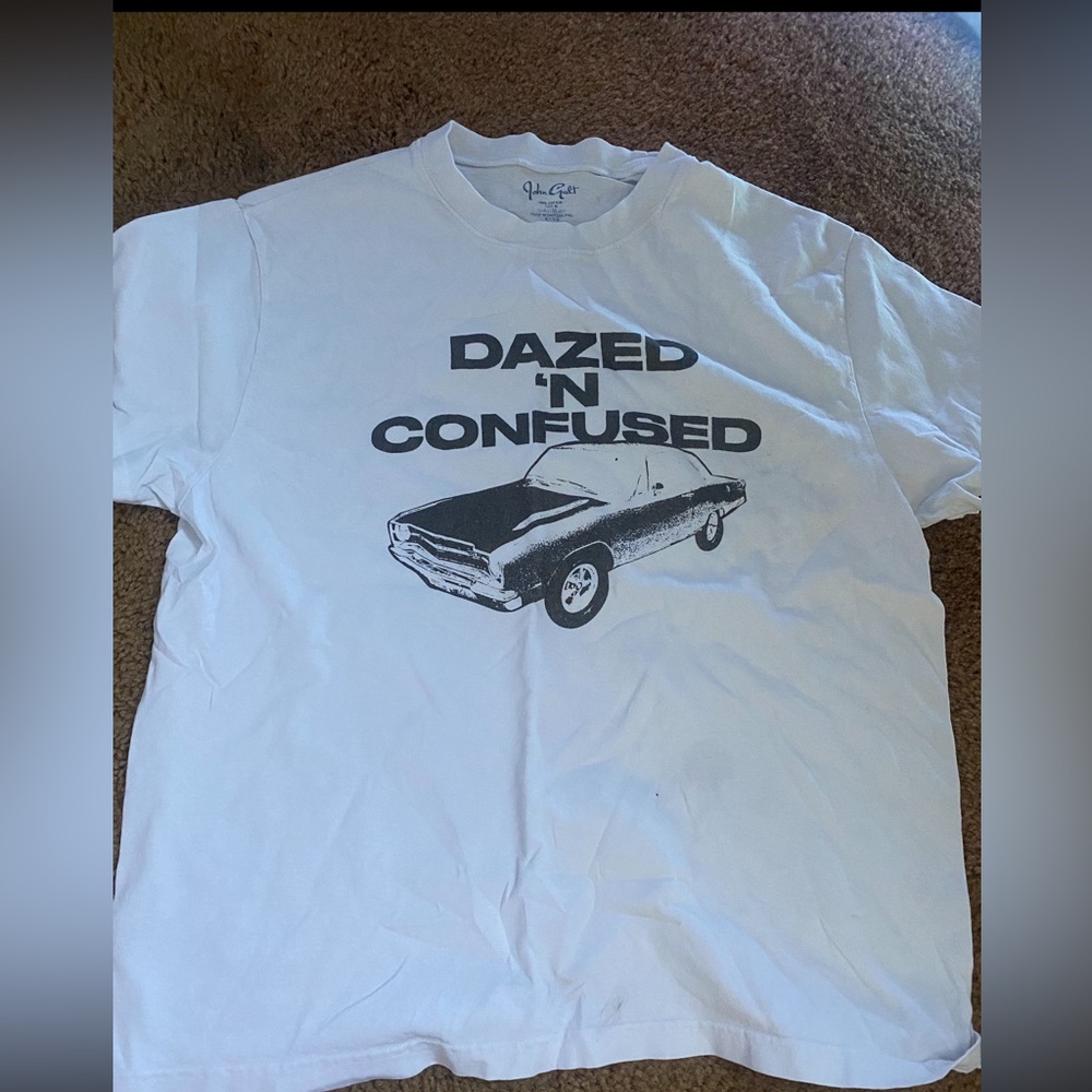 Graphic tee shirt